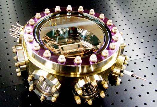 DSF1电磁兼容设计：原子钟屏蔽钟房设计