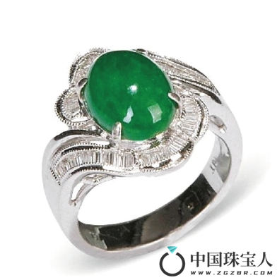 铂金镶钻翡翠戒指（成交价：16,800人民币）