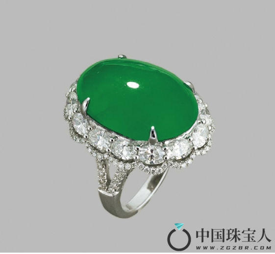 18K金镶钻石翡翠戒指（成交价：483,000人民币
）