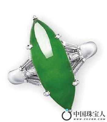缅甸天然榄尖形翡翠蛋面戒指（成交价：81,250人民币
）