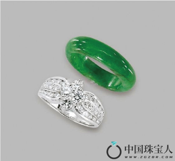 天然翡翠浑身圈戒指及钻石戒指（成交价：10,350港币
）