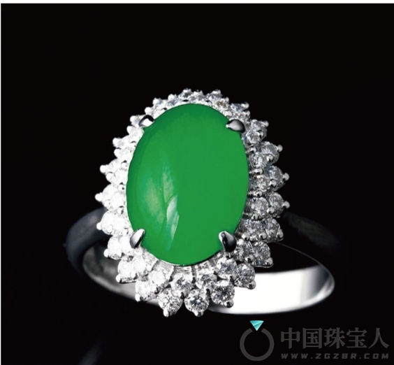 玻璃种满绿翡翠钻石戒指（成交价：140,000人民币
）