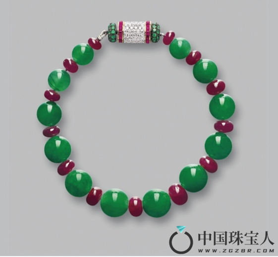 天然翡翠珠配红宝石、钻石及绿色石榴石手链（成交价：437,500港币）