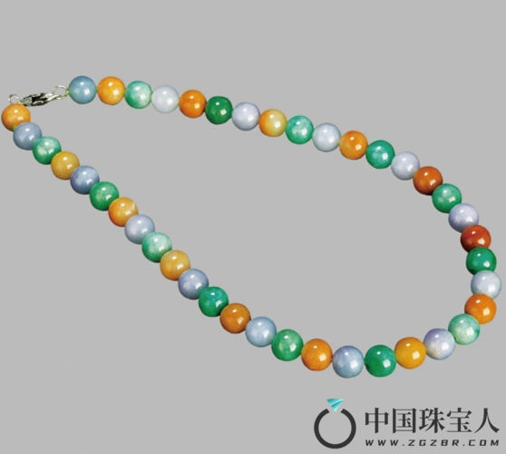翡翠珠链（成交价：14,950人民币
）