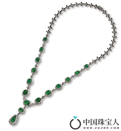 18K白金钻石翡翠项链（成交价：230,000人民币
）