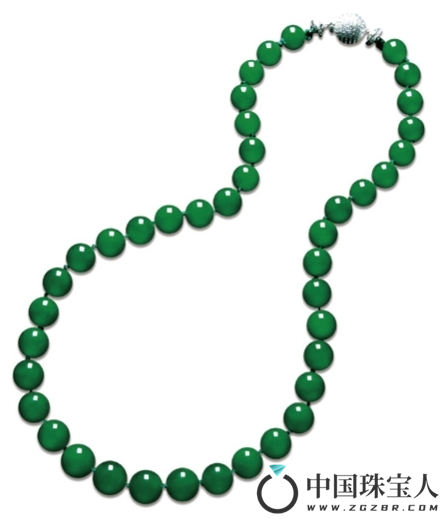 显赫天然老坑种满绿足色翡翠珠链（成交价：13,800,000人民币
）