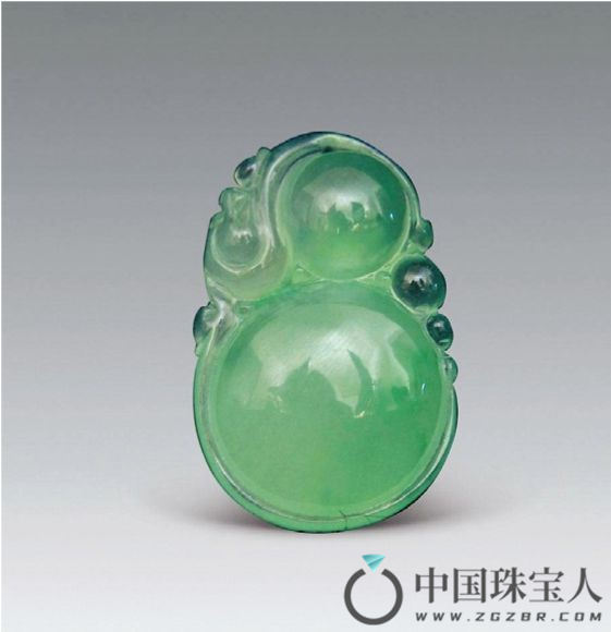 翡翠阳绿“葫芦”挂件（成交价：1,150人民币
）