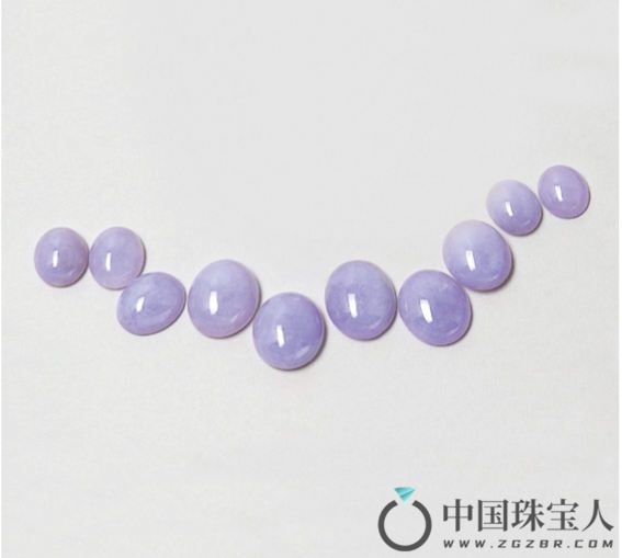 天然紫翡翠蛋面（成交价：14,375港币
）