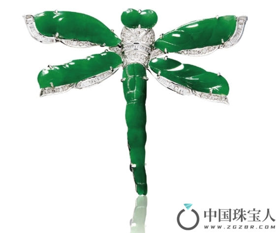 天然老坑种翡翠“蜻蜓”胸针（成交价：132,250人民币
）