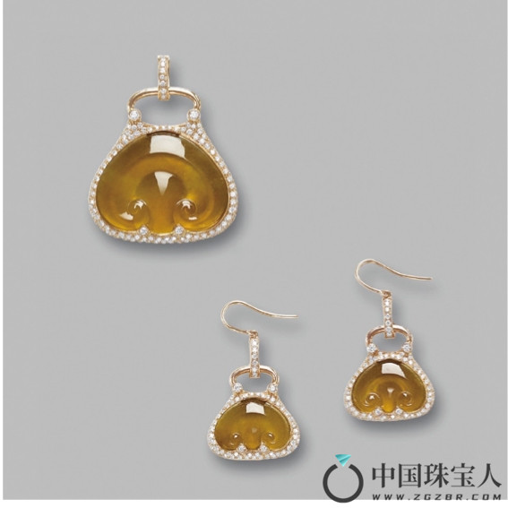 天然黄翡翠“如意”配钻石吊坠及耳环套装（成交价：137,500港币
）