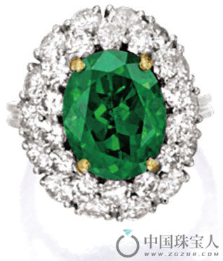 翠榴石配钻石戒指（成交价：687,500港币）