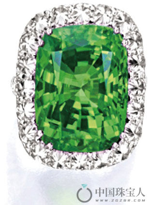 橄榄石配钻石戒指