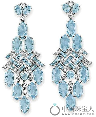 卡地亚装饰艺术风格海蓝宝石配钻石耳环（成交价：353,000美金）
