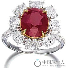 红宝石配钻石戒指（成交价：700,000港币）