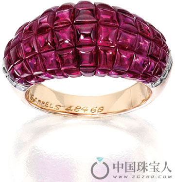 梵克雅宝红宝石配钻石18K金戒指（成交价：23,750美金）