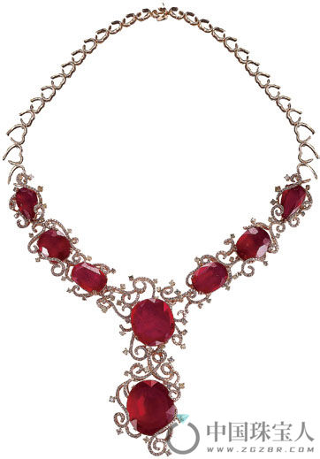 红宝石项链（成交价：123,000港币）