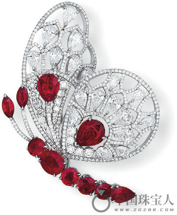 红宝石配钻石胸针（成交价：1,480,000港币）