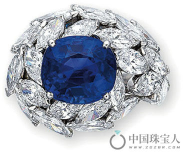 梵克雅宝蓝宝石配钻石戒指（成交价：812,500港币）