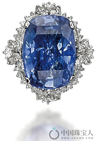 蓝宝石配钻石戒指（成交价：43,750瑞士法郎）
