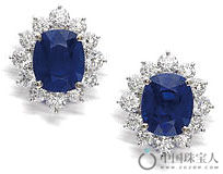 蓝宝石配钻石耳环