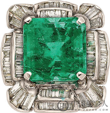 绿宝石配钻石白金戒指