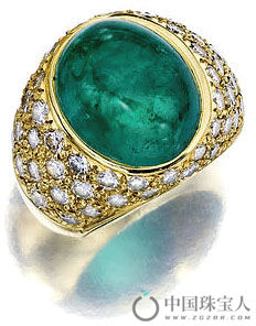 绿宝石配钻石18K金戒指（成交价：7,500美金）