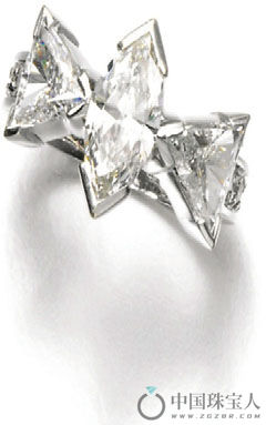 钻石戒指（成交价：4,750英镑）