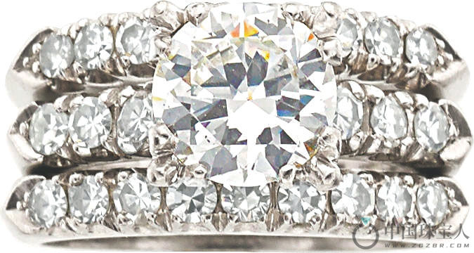 钻石铂金戒指（成交价：10,000美金）