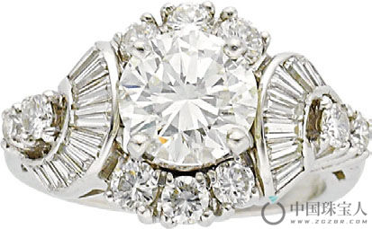 钻石铂金戒指（成交价：17,500美金）