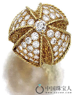 梵克雅宝钻石18K金戒指（成交价：10,000美金）
