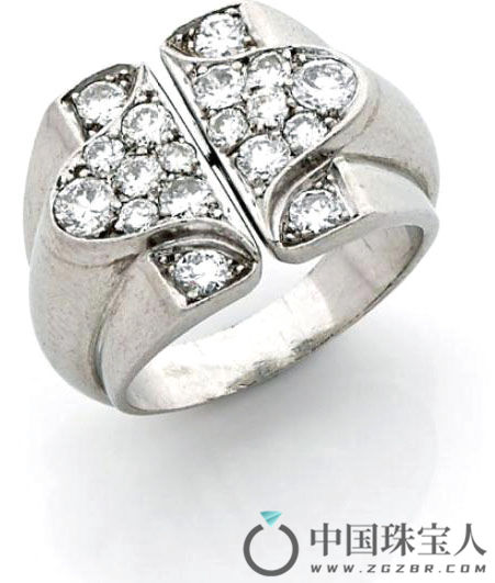 钻石铂金戒指（成交价：9,360欧元）