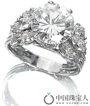钻石戒指（成交价：28,750英镑）