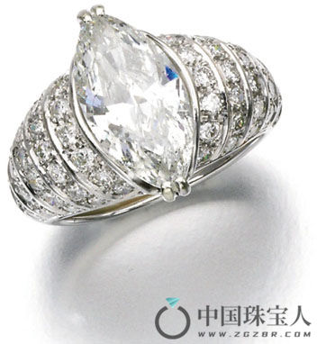 钻石戒指（成交价：11,250英镑）