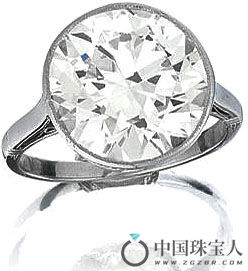 钻石戒指（成交价：74,500英镑）