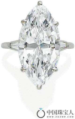 钻石铂金戒指（成交价：541,500欧元）
