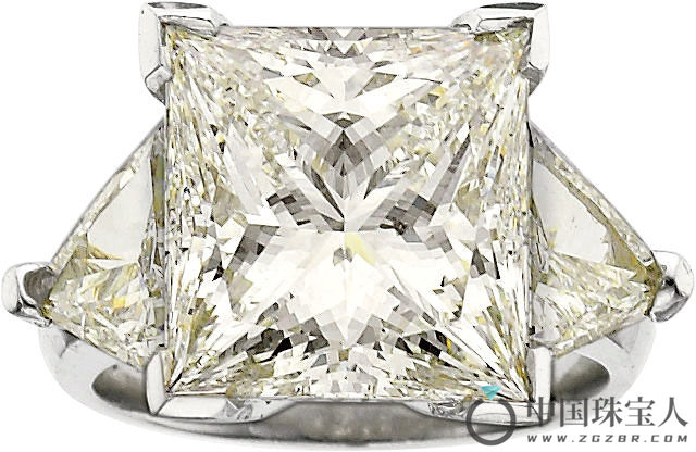 钻石铂金戒指（成交价：185,000美金）