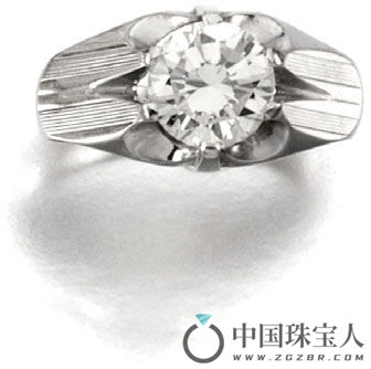 钻石戒指（成交价：5,250英镑）