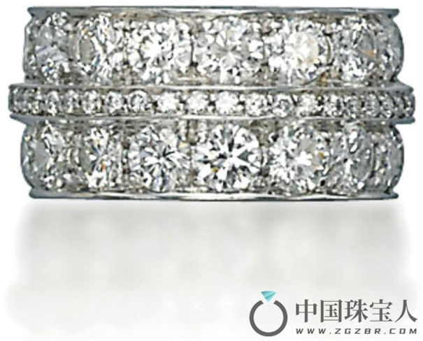 钻石戒指（成交价：17,500瑞士法郎）