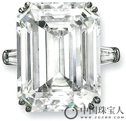 钻石戒指（成交价：1,565,000美金）