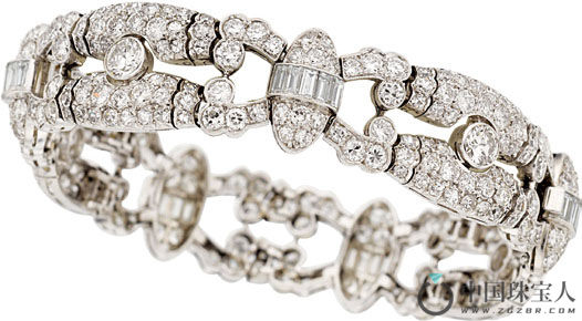 钻石铂金手链（成交价：13,125美金）