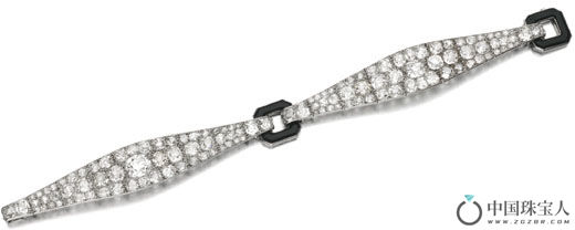 1920年代卡地亚钻石配缟玛瑙手链（成交价：137,000瑞士法郎）