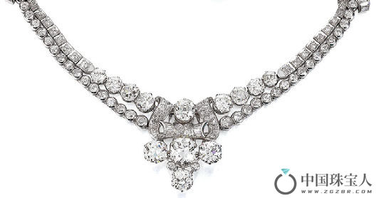 钻石项链，约制于1950年（成交价：22,500英镑）