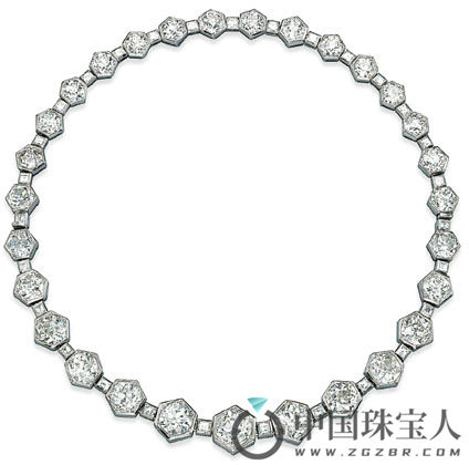 钻石项链（成交价：161,000瑞士法郎）