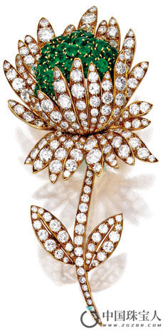 梵克雅宝钻石配绿宝石18K金胸针（成交价：28,750美金）