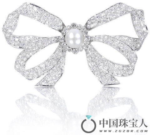 20世纪前半叶珍珠配钻石胸针（成交价：10,000英镑）