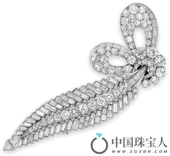 梵克雅宝钻石胸针（成交价：500,000港币）