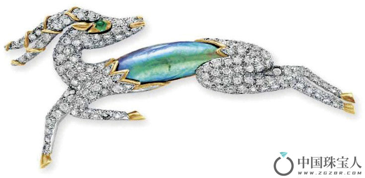 大卫· 韦伯钻石配贝附珍珠及绿宝石胸针（成交价：12,500美金）