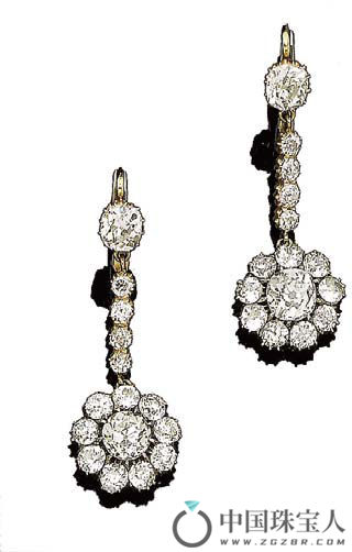钻石耳环（成交价：7,750英镑）