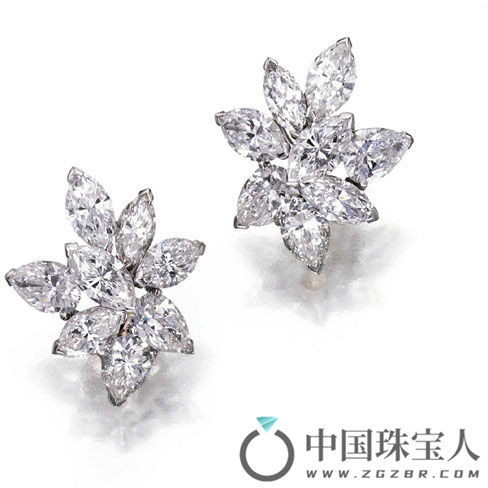 钻石铂金耳环（成交价：20,000美金）
