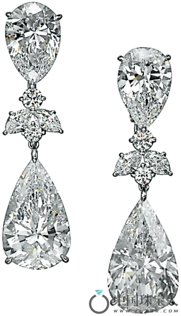 钻石耳环（成交价：2,345,000瑞士法郎）